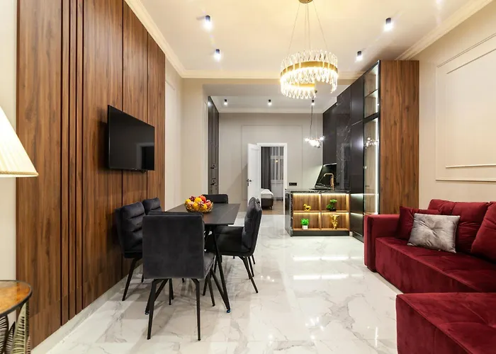 דירה Leogrand Vip On Svobody Avenue 43 *