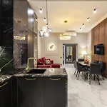 Leogrand Vip On Svobody Avenue 43 *