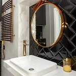 شقة Leogrand Vip On Svobody Avenue 43