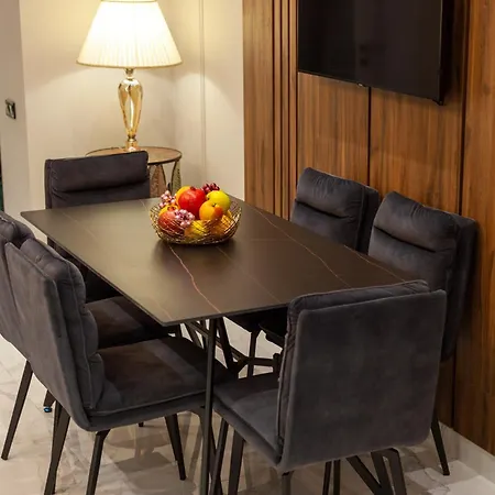 Leogrand Vip On Svobody Avenue 43 公寓 *