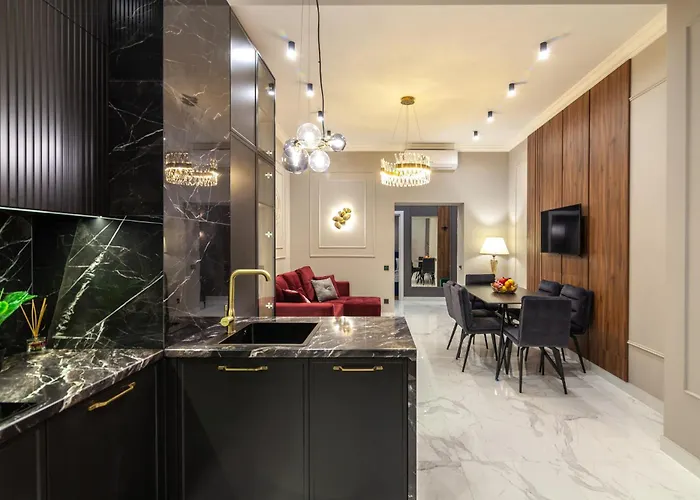 Leogrand Vip On Svobody Avenue 43 *